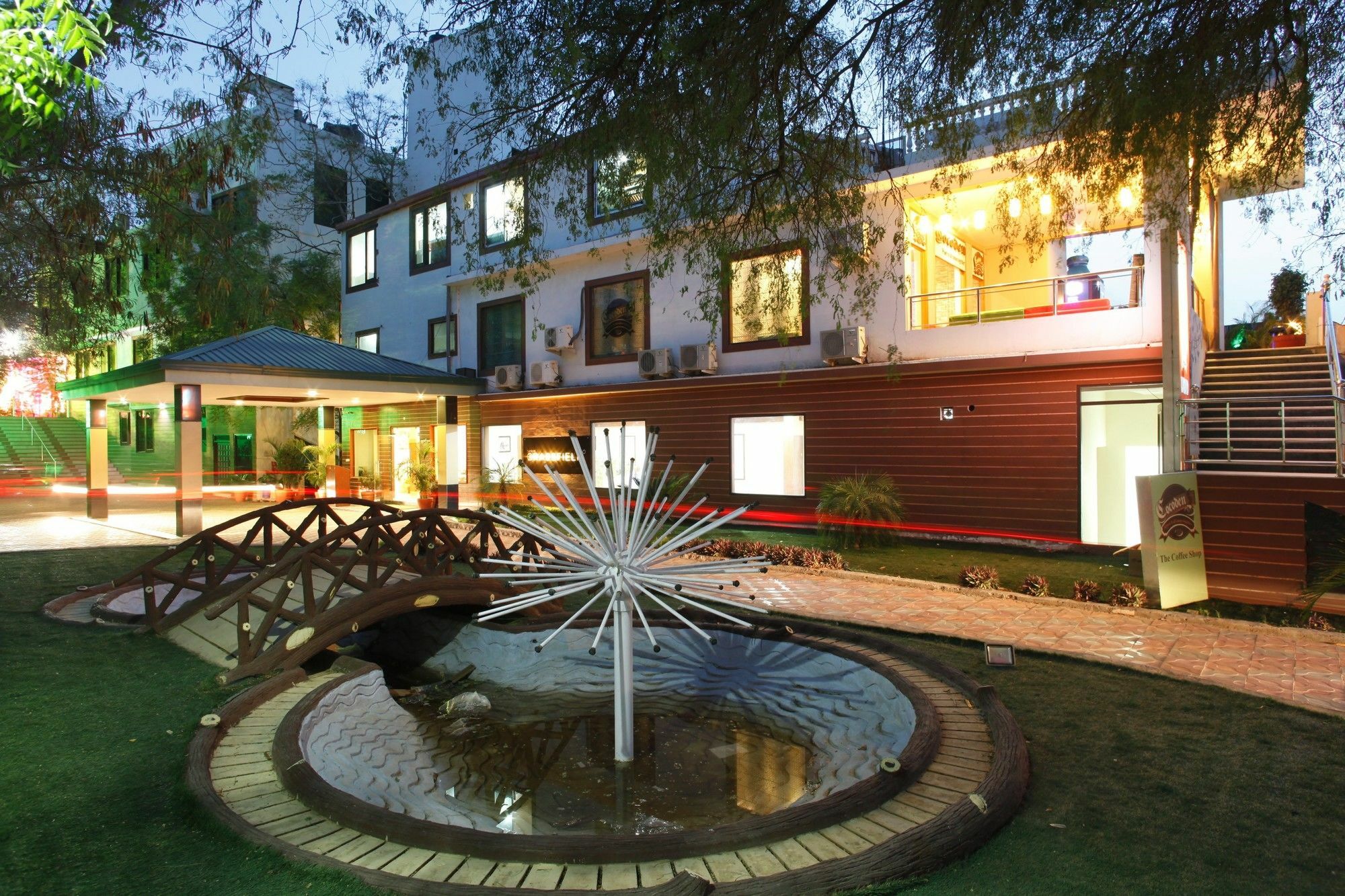The Byke Grassfield Resort With Outdoor Pool, Shyam Nagar, Jaipur Luaran gambar